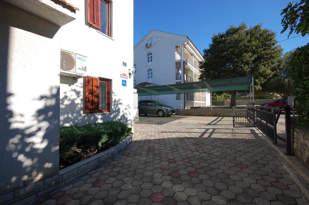Apartments Klic Malinska Exterior photo