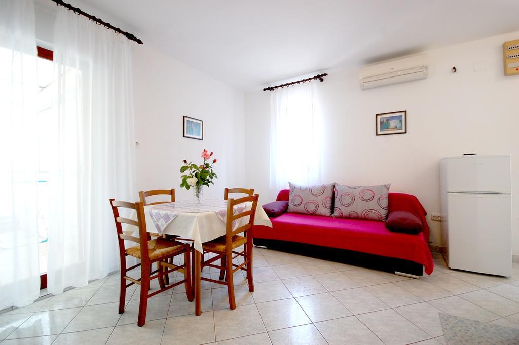 Apartments Klic Malinska Exterior photo